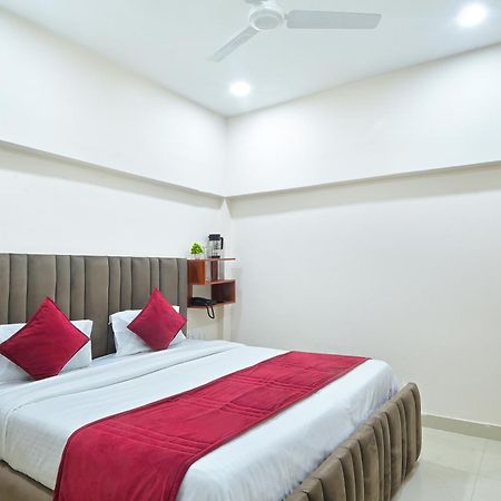 Chowdhry Tourist Lodge - New Delhi Railway Station - 2 Minutes Walk Bagian luar foto