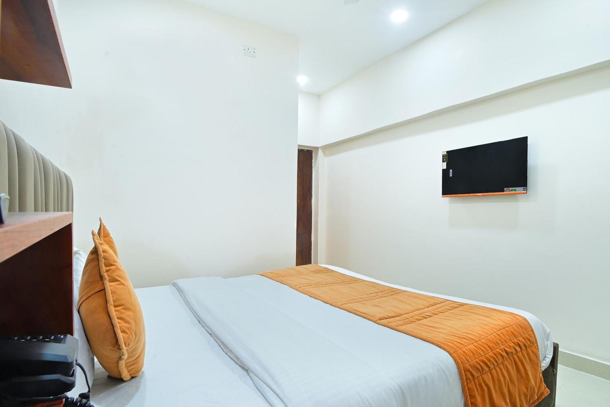 Chowdhry Tourist Lodge - New Delhi Railway Station - 2 Minutes Walk Bagian luar foto