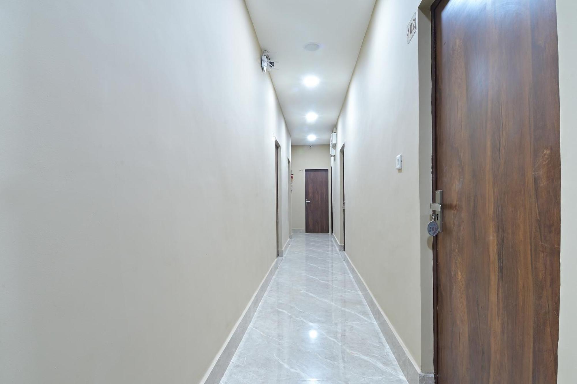 Chowdhry Tourist Lodge - New Delhi Railway Station - 2 Minutes Walk Bagian luar foto