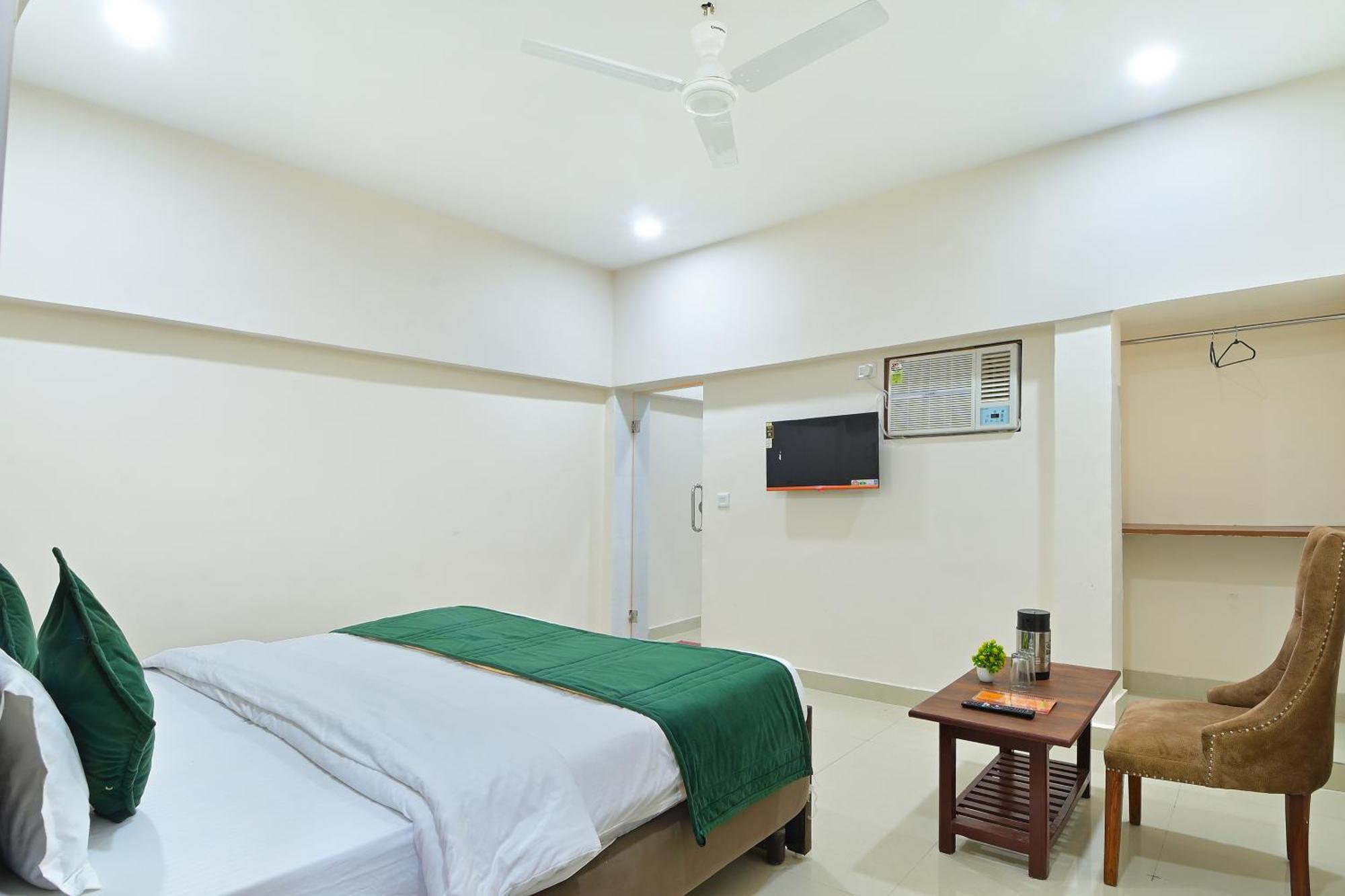 Chowdhry Tourist Lodge - New Delhi Railway Station - 2 Minutes Walk Bagian luar foto